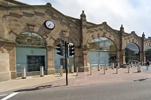 Man in custody after suspected robbery arrest last night