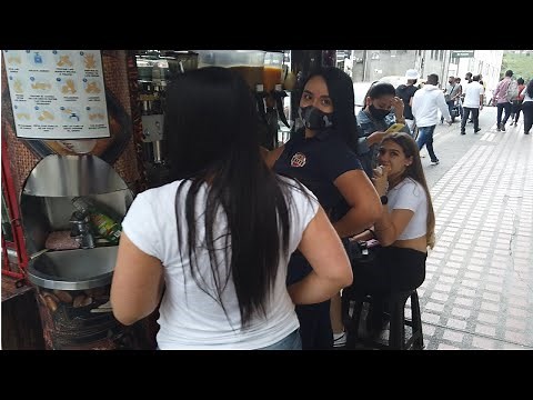🇨🇴 CUTE COLOMBIAN VILLAGE GIRLS. (SUBTITLES ON CC INCLUDED!!)