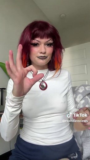 Cakes Adhesive Bra Review and Recommendations