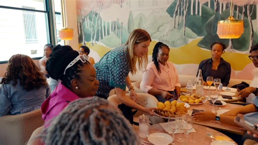 Paris, the heart of French elegance 😍🇫🇷 Is Paris on your trip wishlist? | Travel Divas