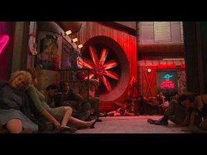 Venusville Suffocates While Benny Attacks with the Drill (Total Recall, 1990)