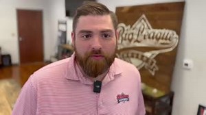 You KNOW you made the #WiseChoice for a mover when Big League Movers & Storage gets that big truck 🚚📦 down to the #FistBumpFinish 🤜🏻🤛🏾! https://www.andywisechoices.com/big-league-movers/ | Andy Wise