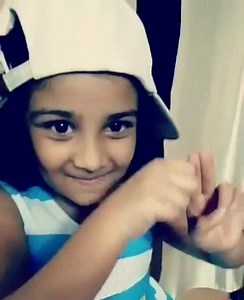 ഈ കൊച്ചു പ്രിയ വാര്യരെ ഇഷ്ടപ്പെട്ടാൽ ഒരു ലൈക്ക് അടിക്കാൻ മറക്കല്ലേ ഇതുപോലത്തെ നല്ല നല്ല വിഡിയോകൾ ലഭിക്കാനായി ഈ പേജ് ലൈക്ക് ചെയ്യുക | Cinema Talkies