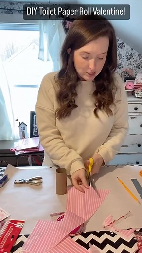 DIY toilet paper roll Valentine! #toiletpaperroll #toiletpaperrollcrafts #dollartree #dollartreecrafts #dollartreediy #valentine #valentinesgift #valentinesday #vday #vdaycrafts #thecelebrationco #celebratevalentinesday | The Celebration Co.