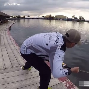 This guy is battling to catch a MONSTER fish 😱🎣 | VT