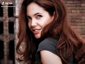 Celebrate Brunette Beauty: Stunning GIF Edits
