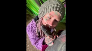 Ik word gefaceneukt door een graffiti artiest in puplic