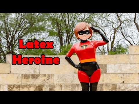 Heroine in Motion | Outdoor Elastigirl (Mrs Incredible) Latex Cosplay