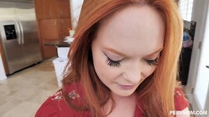 Summer Hart sucks cock - College Acceptance Head PervMom
