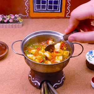 44K views · 985 reactions | Miniature Cooking Eggs and Tomato | Teeny Cakes | Facebook