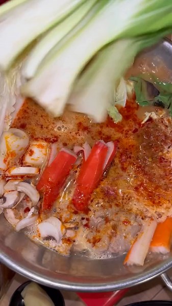 Wani diriungkeun iyeu mah worth it guys.! Lokasinya di mie Merapi #miemerapi #kamishukagrillsuki #kamishuka #bandung #kulinerbandung #serunyakuliner #kuylinerhits #wisatabandung #fyp