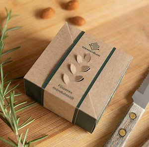 [Hot Item] Creative Design Paper Packaging Custom Gift Box Food Grade