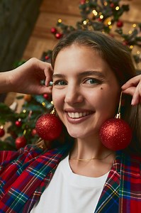 Keep the holiday celebrations going all week long! ✨😍 In case you’re still shopping for gifts, check here: bitly.ws/Ruas 🎁 #womensecretpakistan #pretty #comfortable #holidayseason #giftingseason #holidaygifts #celebrations | Women'secret Pakistan