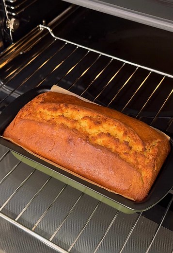 Easy Lemon Cake Recipe: Bake in 1 Hour!