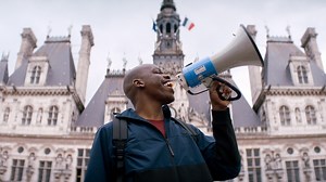 Qu'est-ce qu'on regarde ce soir en streaming ? “Tout simplement noir” sur MyCanal | Les Inrocks