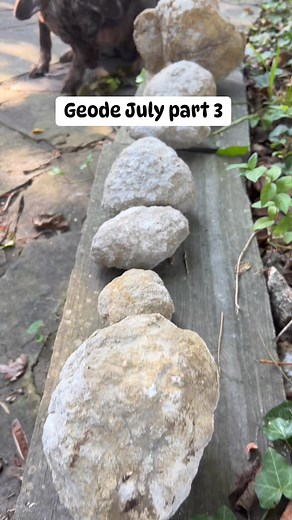 Calcilicious #calcite #yumyumchunk #fabulouskeokukgeode #geodejuly | RockHunter Mark