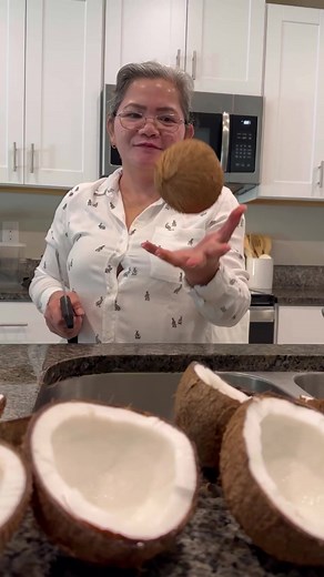 21K views · 386 reactions | Biko: Taste the sweetness of Filipino Tradition in Every Bite!  #Biko #coconutrecipes #stickyrice #kakanin #filipinofood #yum #desserts | Cooking Ina Nyo | Facebook