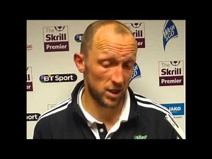 Andy starts Trophy defence with a win