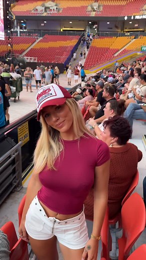 so excited!!! Australian country girls do it better | Bec McLeod