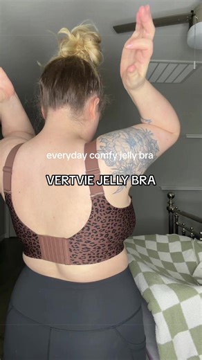 Vertvie made the comfy jelly bra! And it’s so cute! 38G wearing xl! Tons of support in this jelly bra #brareview #plussizebra