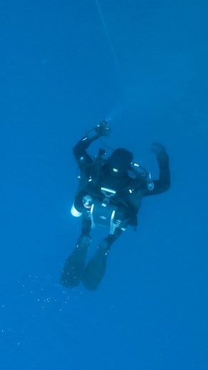 Divers are curious. Exploring every corner #tritontecteam #tritontecdiving #ronjenjetriton #tdidivers #poseidondivingsystems #diveposeidon #poseidonse7en #wreckdiving #ccrdiving #barongautsch #adriaticsea 📸 @mirkobevenja | Mirko Bevenja