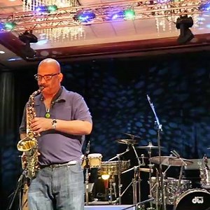 69 reactions | Warming up In jersey. #walterbeasleyontour#walterbeasley#soulmusic #hubcitymusic #sax#saxophone | Walter Beasley | Facebook