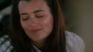 Cote de Pablo Nude (was 24-46 years old in this scene) in NCIS (2003-present)