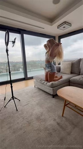 Elle Brooke#snowbunny #blond #backshots #ass #tits #blowjob