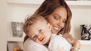 Caroline Receveur passe un moment au parc avec son fils Marlon !