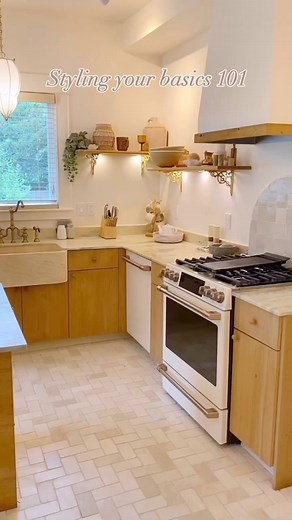 Affordable basics should never be hard to find, which is why we brought them all to our website! 🎀🤍one key basic could change your entire closet!! Endless styling possibilities 🎉🎀 | Dainty Jewells Apparel