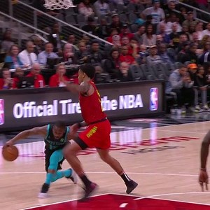 Check out some of the DEVASTATING crossovers from the week gone by. Make sure YOU don’t miss them! | NBA