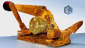 Rusty Old Box Strapping Machine Restoration Video! #restoration #rusty #asmr #antique | Beta Restoration