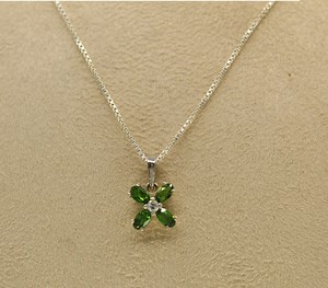 1.15 Ct AAA Natural Russian Chrome Diopside Flower Floral Women Pendant With Chain Jewelry,oval Green Stone , Christmas Gift , Gift for Wife - Etsy