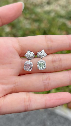 Left ear, right ear? ✨ Pink diamond for the dreamer, green diamond for the go-getter. Which side are you on today? . . . #AsymmetricalEarrings #DiamondEarrings #PinkAndGreen #FashionStatement #UnleashYourStyle #LeftEarRightEar #MixedEarrings #JewelryLover #InstaJewelry #DailyAccessories #StyleInspiration #BoldLook #UniqueJewelry #GemstoneLove #FashionDiaries #OOTD #Accessorize #PersonalStyle #GlowUp #Dazzling | Astteria