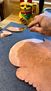 Skiving away: Clean, controlled leather thinning