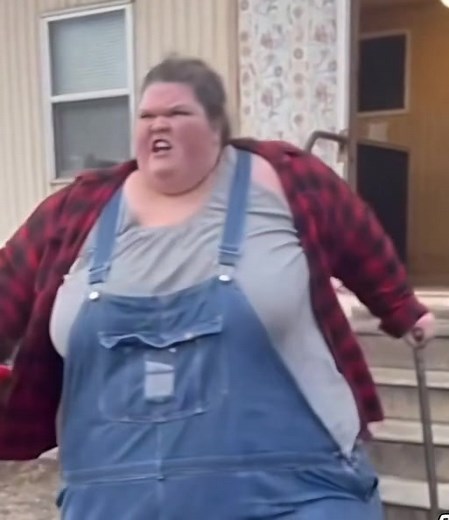 #food #funnyvideo #funny hold on I’m bringing more food | food