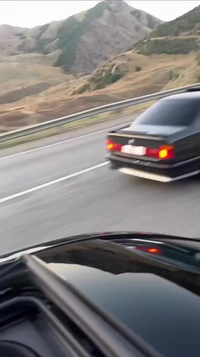 19K views · 990 reactions | Legends never die ✊凉 . . . . #bmw #bmwlife #bmwlove #bmwoldschool #oldschool #oldbutgold | BMW Class | Facebook