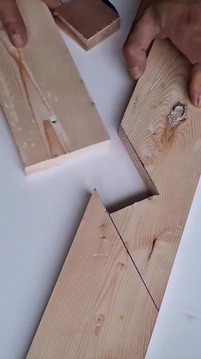 #wood #vintage #green #interiordesign #homedecor #decor #designer #diy | Rich Eye