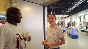 Meeting 100 Beautiful Women in Hawaii! | Waikiki Nightlife | Cam Scott