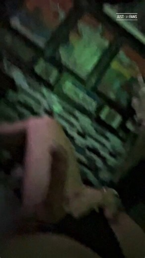 The straight construction worker was partying with his buddies. They were in the next room while I got to suck his...See this and more at:https://t.co/yCM6IRTXf0