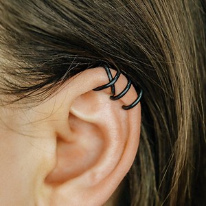 BLACK Spiral Ear Cuff - No Piercing Ear Wrap - Fake Helix Jewelry - Minimalist Gift - Etsy