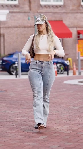 Featured by @plusizeofficial ❤️🥵 📌 Follow 👉 @realitywithriss • • #shwetapandita #plusizeofficial #PlusizeOfficial2022 #PlusizeOfficial2023 #PlusizeOfficial #Beautychallenge2022 #LooksChallenge2022 #fashiontrendzbiz #fashiontrendzrepost #fashiontrendzbiz2023 #trending #Repost • • Dm For Credit/Removal.. Copyright © Respective Owners.. | Indian Plus Size Models