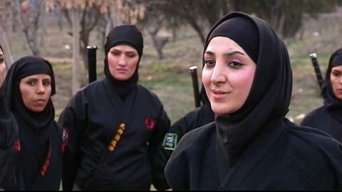 Iranian women learn ninja moves
