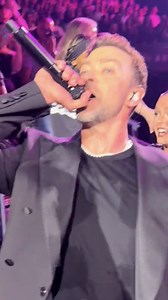 Justin Timberlake HUMILIATES Himself On Stage: Fans BOO, Demand Refunds #JustinTimberlake | Beyond The Screen