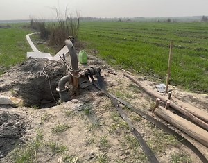 13M views · 121K reactions | Zameen ke Andar se Paani Nikal Na Kabhi Bahu Thi cutting Tarika diesel engine water pump search machine Dwara | Mamta Village | Facebook