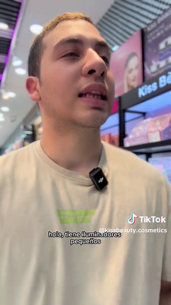 Maquillaje Curioso y Divertido en KISS BEAUTY