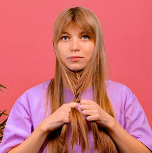 1.9M views · 14K reactions | Brilliant hairstyle hacks to repeat in under a minute.  | 5-Minute Crafts | Facebook