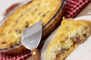 Quiche Lorraine Breakfast Casserole [EASY!]