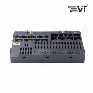 [Hot Item] Reliable Truck Part Fuse Box Grundmodul Unit Central Control Module A0004460058 A0004460458 A0004460758 for Mercedes-Benz Actros MP3 Truck
