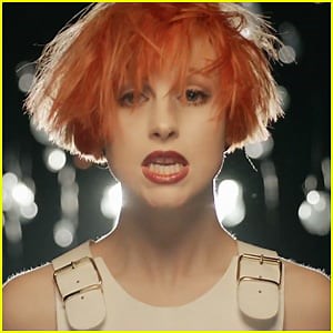 Zedd & Hayley Williams: ‘Stay the Night’ Video Premiere!